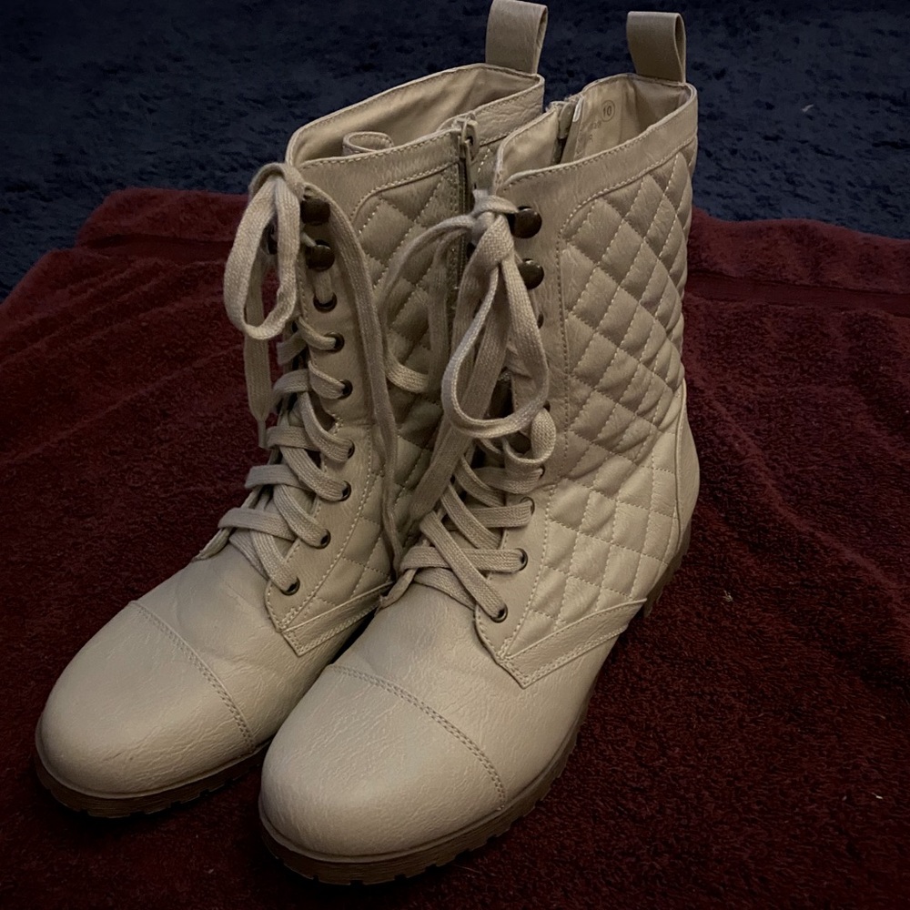 Women’s boots!